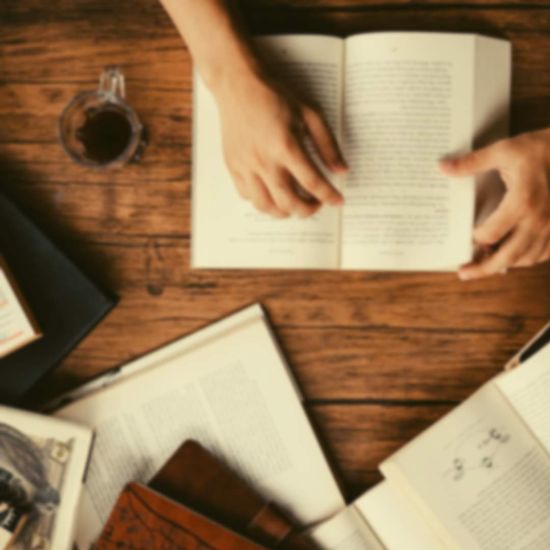vestaleseditora's tweet photo. Los buenos lectores...

Comparten con otros, se reúnen para discutir y compartir con otros lo que están leyendo. Los hábitos de lectura se adquieren naturalmente como resultado de estas interacciones. https://t.co/PmUJcjI84d