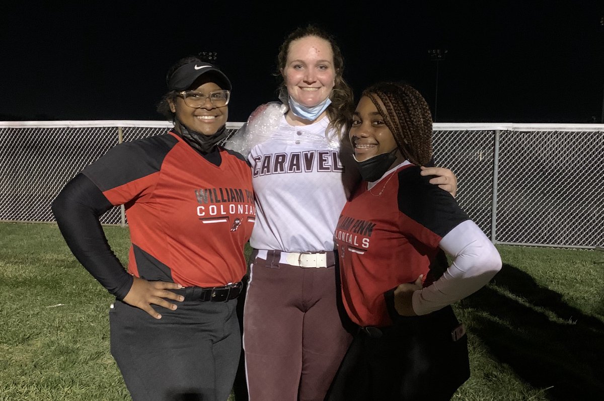ecbcoleman18u's tweet photo. More than just teammates!! We are Family!! 🧡 #gobullets
https://t.co/BUdSEUTbVP https://t.co/V7aMyK5rgm