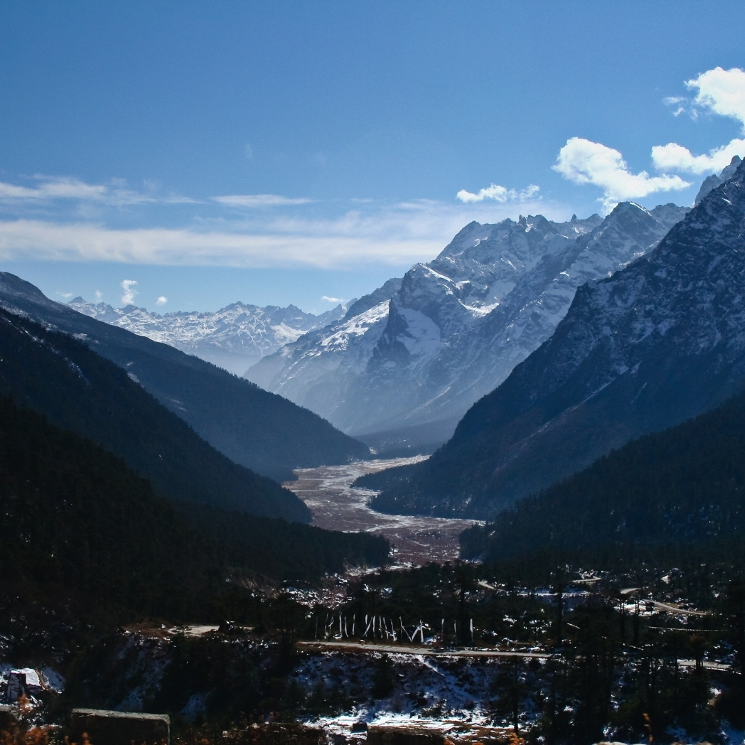 Lugares que inspiram poesias....

- Vila Yumthang, The North Sikkim - India

#valley #YumthangValley #Sikkim #India #natureza #nature #naturezaemfoco #naturephotography #place #natureplace #naturelovers #naturelover #naturephoto #natureshots #naturelove #natureonly