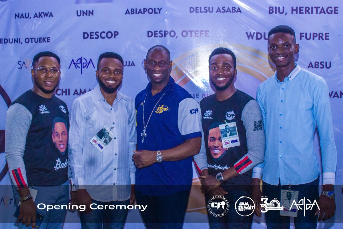 CFiJAMSummit's tweet photo. Oh what a feeling of Joy to have our father Bishop Feb Idahosa grace the Opening ceremony and for the powerful message on Purpose, it was indeed impactful as we have a proper Understanding that  Purpose is not about what you are doing but it is who you are😍😍
#jamsummit2021 https://t.co/xA62NM4H3O