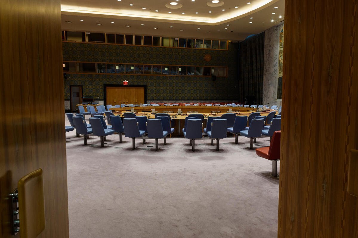 IrishMissionUN's tweet photo. Today the #UNSC will be briefed by Special Envoy @SchranerBurgen1 on the disturbing situation in #Myanmar
 
🇮🇪strongly condemns escalating violence perpetrated by the military against the civilian population
 
We fully support the Special Envoy &amp; her call to be granted access. https://t.co/gTl8eMKaPf