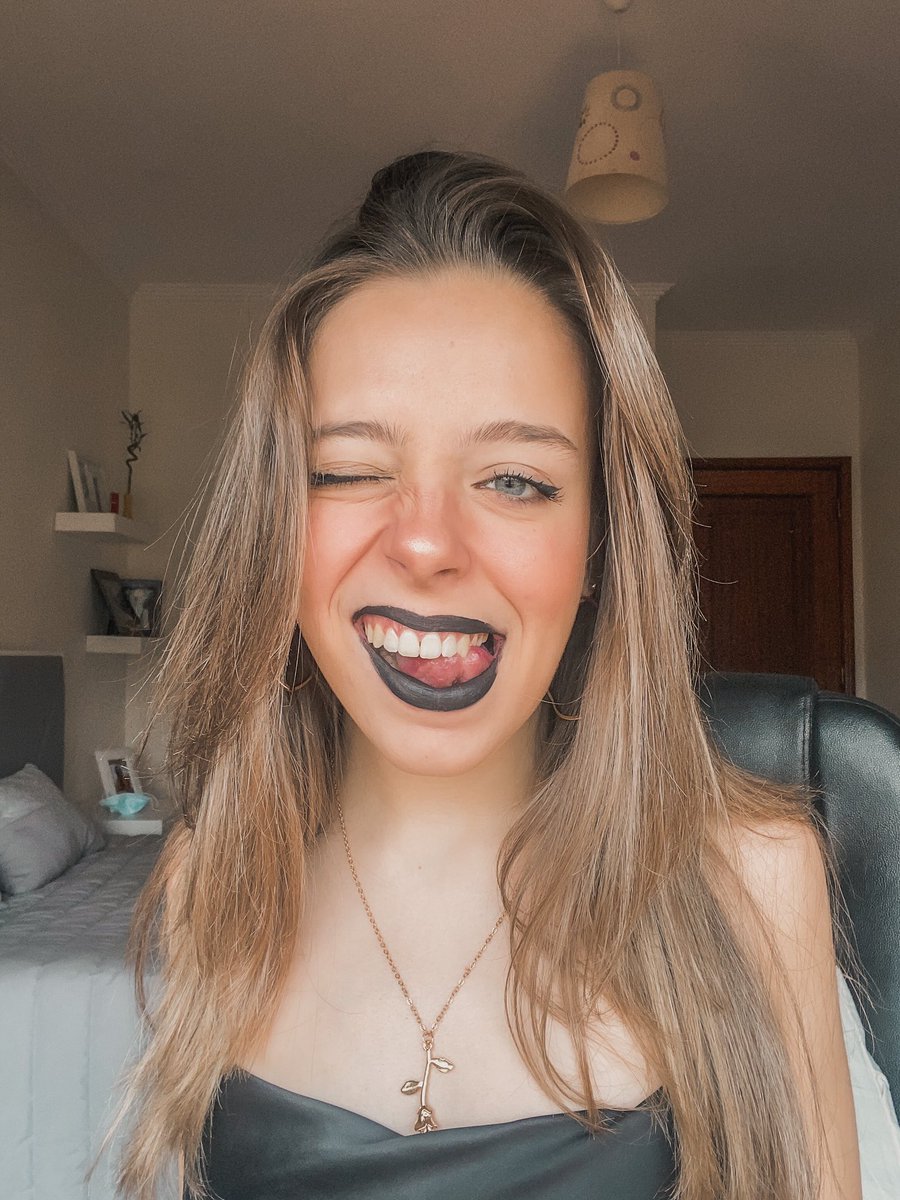 🖤👻