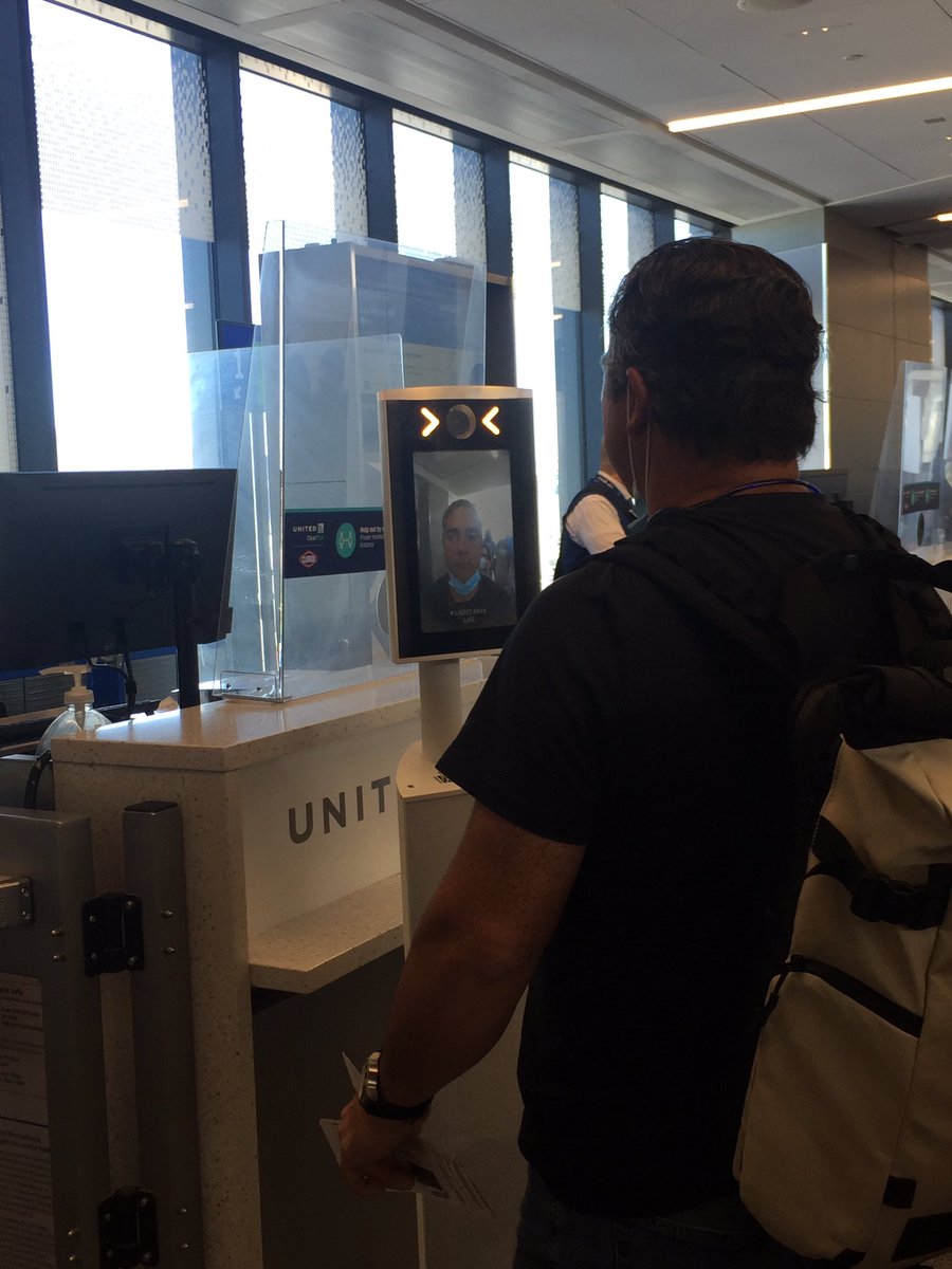 catherineinsf's tweet photo. ✈️🚀🛩✅💡SFO conduction with SITA trial kicking off Smart Path Biometric Boarding trial for the domestic ✈️ ✈️ ✈️ 
Excited this ❤️💙💞#teamSFO @vjpassa @Auggiie69 @sfoDPark @weareunited #beingunited #UnitedTogether https://t.co/1zMtCP0Hfk