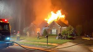 ShayneMintz's tweet photo. @NFPA just launched a new on-line firefighting course &amp; it’s  FREE!!! https://t.co/s8Pei9Ivj0. This training helps ffs learn safer &amp; more effective ways to fight fires. It’s based on NFPA 1700-Guide for Structural Fire Fighting. @LauraKingNFPA @omfpoa911 @ONFireChiefs @FPOABC https://t.co/dnlnayveh0