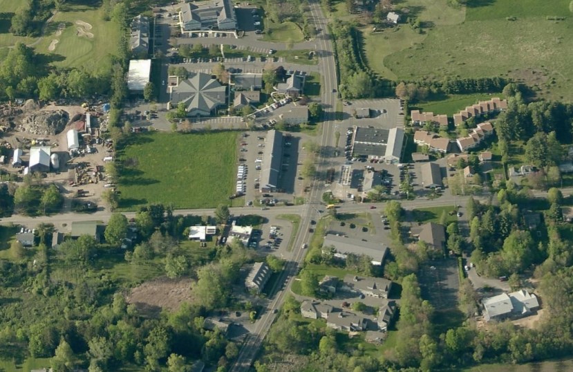 TownOfAmherst's tweet photo. Do you have a moment to answer a short survey on the Pomeroy Village intersection in #AmherstMA? Learn more, answer survey &amp; post your ideas!
📣https://t.co/x8loew7aWW https://t.co/XjwWcVtWtP