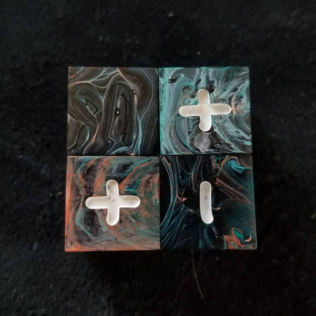 alchemist_attic's tweet photo. Getting ready for the shop restock on Friday! Gotta get photos of all the sets that will be available including these fate/fudge dice :) #handmadedice #fatedice #fudgedice #tabletopgaming #resinart https://t.co/5ULOkXTsQH