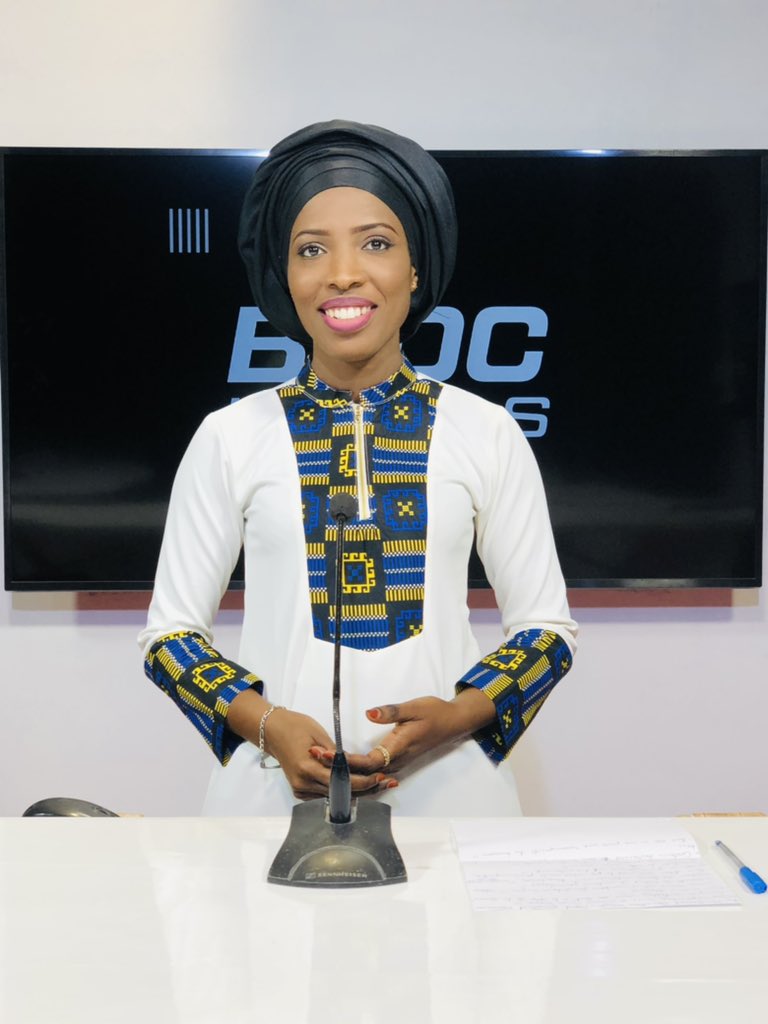 2stvsenegal's tweet photo. 🛑SUIVEZ #BLOCINFO À L’INSTANT AVEC ARAME TOURÈ ET LE Dr BOUCHRA DIEYE !!! https://t.co/UvsKz9iAHJ