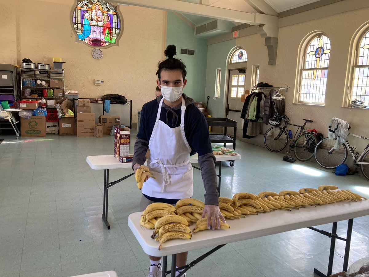 CHSrev's tweet photo. Tuesday Service had the students helping Food for the Journey. https://t.co/Ed6UPfwbsc