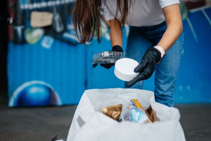 diariosustentab's tweet photo. “The Plastic Evolution”: Seis empresas resultaron seleccionadas en llamado que busca dar respuesta a los desafíos de las empresas en relación a la recirculación de los plásticos

@viveeko
@StatKnows
@fundacionchile
@circulareconomy
@CarolaSchmidtZ

https://t.co/NBEhpK994B https://t.co/PvR8PyhjIm