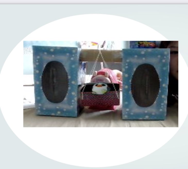 Our functional elevators applying knowledge on pulleys and gears! Bravo🎉 <a href="/VEWhdsb/">Virtual Elementary West</a> <a href="/HDSBScienceTech/">HDSB Science & Technology</a> #ISTEM #inquiry <a href="/mllebrown_/">Mlle Brown</a>