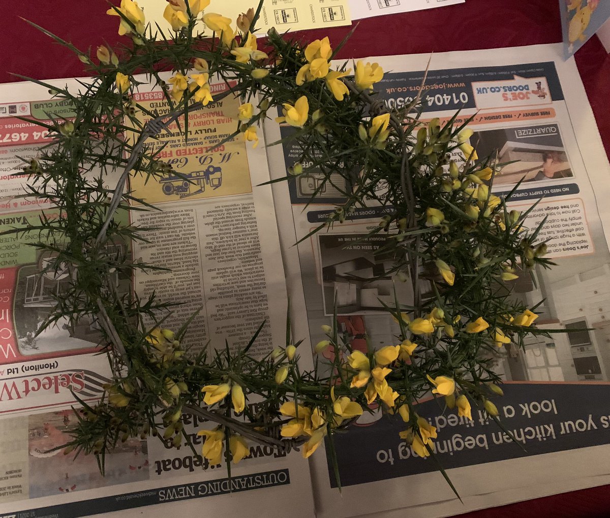 TraceyVoysey's tweet photo. Husband has got it sorted again. Crown of thorns I asked for and this is what I got ❤️ #curatesgoodfriday #hedidgood https://t.co/D3Bvl5vDAb