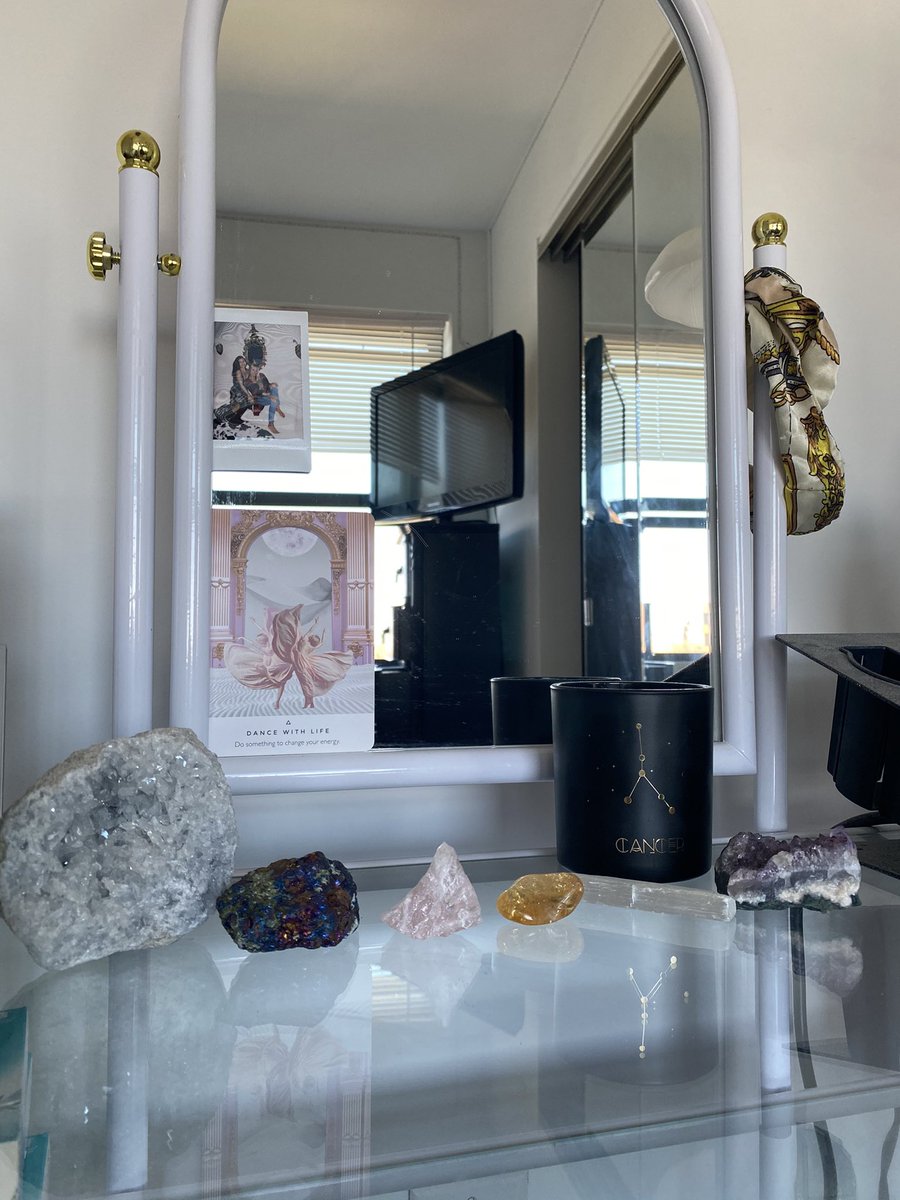 SecretsinNature's tweet photo. The new additions: celestite &amp; chalcopyrite 🔮 https://t.co/AtOWaV4E6E