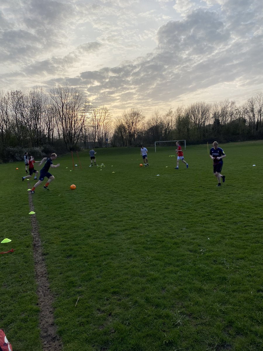 What a feeling being back with the lads playing footy 🧡🖤⚽️