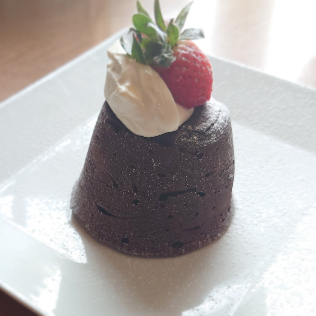 AppetiteHM's tweet photo. Today's video recorded and will be uploaded soon but OMG it's mind blowing . You WILL want to try this one. 
.
.
#chocolate #chocolatefondant #dessert #sweettooth #meltinthemiddle #gooey #foodporn #food #homemade #simple #appetitehomemade #latelunch #recipes #chef #instafood https://t.co/FVvJEH08uL