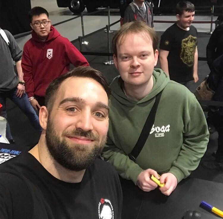 ThomasLC94's tweet photo. Can’t believe it’s been three years since I met @Syndicate and @karlhandforth at #i62. Amazing day!! https://t.co/UHcttKMXs6