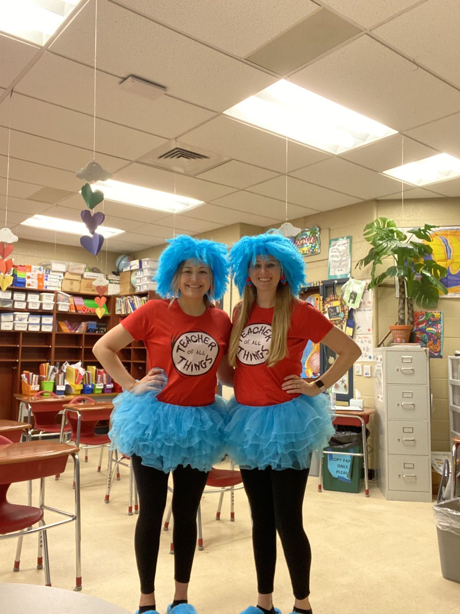 WisslerEdu's tweet photo. Thing 1 and Thing 2 cartwheeled through Character Day today! #studentteaching #pennmanor @pennmanor https://t.co/KIfFQ2vpWM