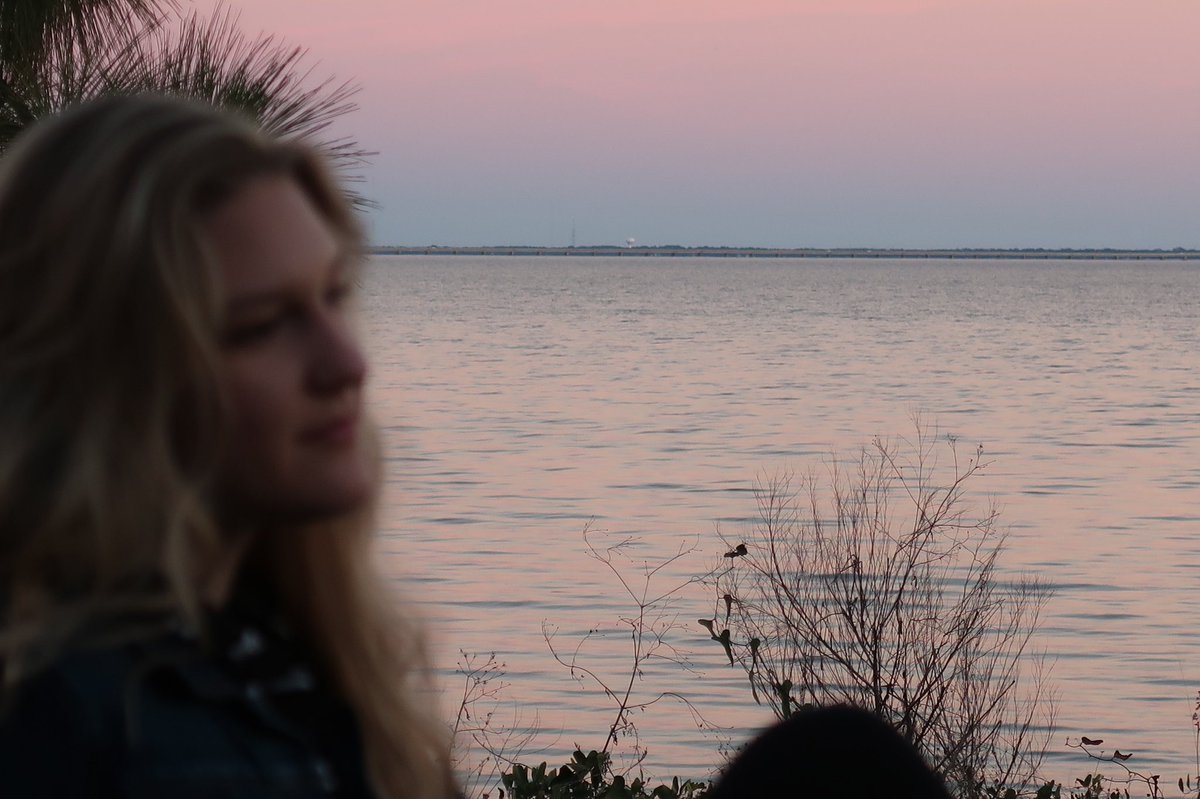 MB_PassionPhoto's tweet photo. This is one of my favorite photo shoots by far. She is so gorgeous and the scenery was so beautiful 😍
•
•
•
•
#scenery #baybluffs #sunset #photographer #photography #portraitphotography #beautiful #photo #photoshoot https://t.co/9s88DNbuVy