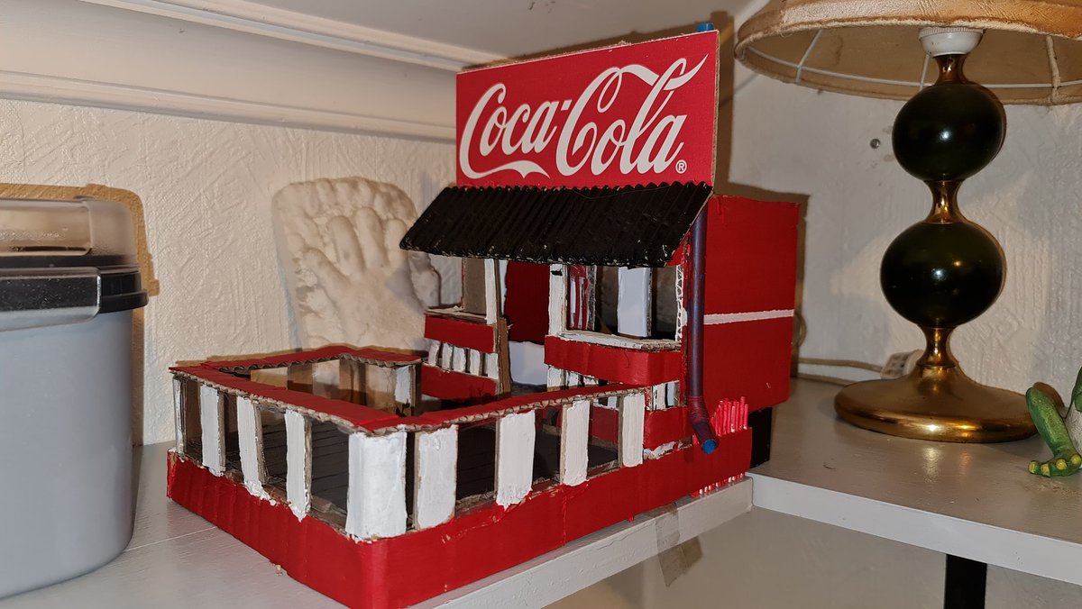 TheChesterP's tweet photo. @CocaColaNorge En liten kreasjon til dere av meg.. er ikke ferdig ❤😁 https://t.co/tLNWISVs8U