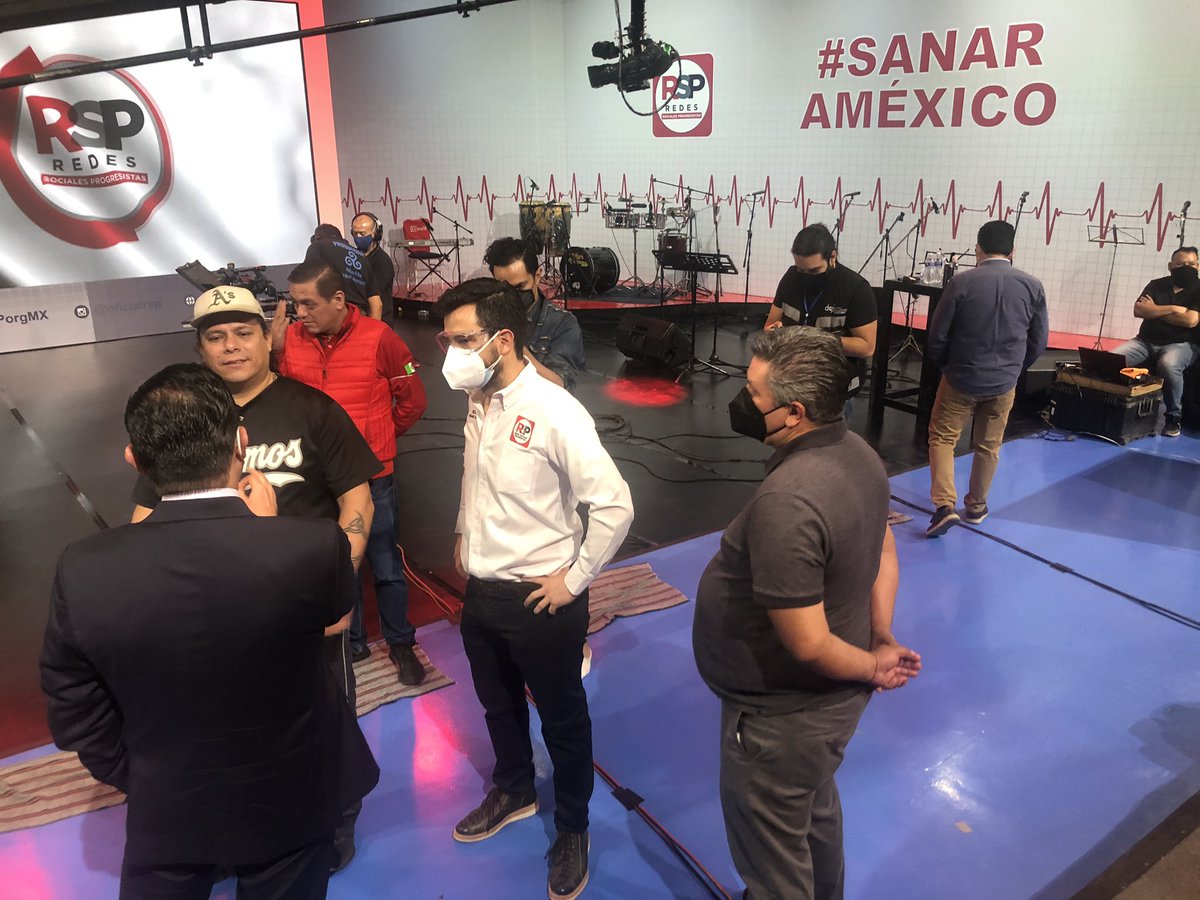 JFernandoGS's tweet photo. Hoy en @RSPorgMX tenemos día de ensayo! 
Estamos preparando todo para que nuestro inicio de campañas en todo el país, el próximo 4 de abril a las 11 am por Facebook live, sea un éxito. 
Debido a la #pandemia
decidimos hacer el mitin digital 
#Seremosgobierno 
#RSP 
#SanarAMexico https://t.co/91aSa0VUd3