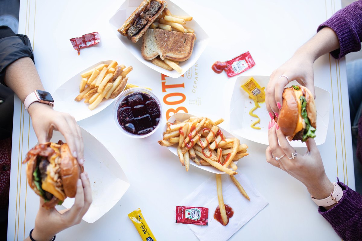 Lunch is served with Fletcher's Hamburgers. Did you know you can order from all @bottlingdept vendors by scanning the QR codes located at the tables in Pearl Park? Order from your seat and food hall staff will bring your order right out.