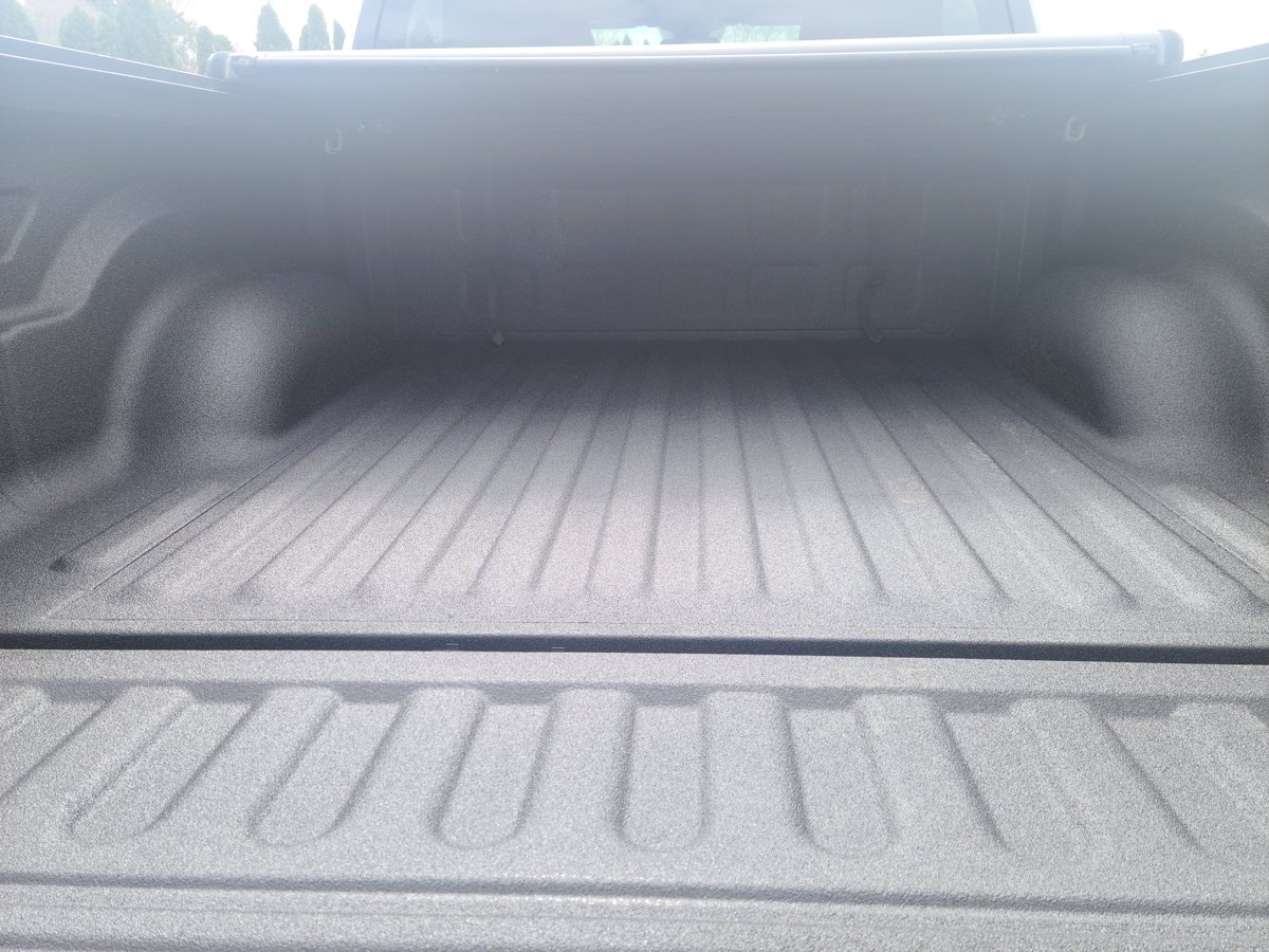 Zbigo1366's tweet photo. Thank you @Chris_Hawkey for the discount at #Radco on this slammin spray-in bed liner😁👍 https://t.co/3WbgUDKLsg