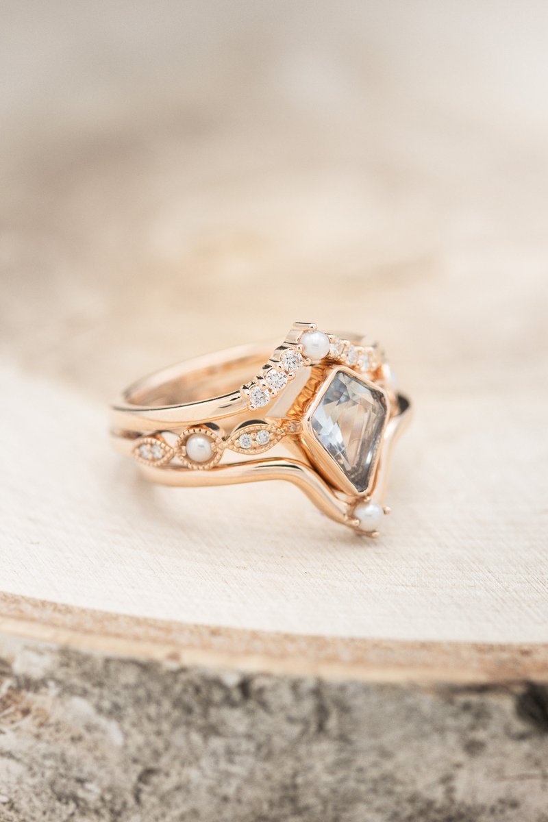 StagHeadDesigns's tweet photo. Introducing "Bianca", a 14K rose gold and aquamarine engagement ring with pearl and diamond accents!
"Bianca" ring link: https://t.co/6k7qDmOMdC
#stagheaddesigns #engagementring #aquamarine #wedding https://t.co/U7pTqaQGKA