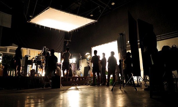 BottomlineRec's tweet photo. Behind the scenes with the crew working on some of the latest projects.
#behindthescenes #productionteam #bottomline https://t.co/i6CuHPxoYR
