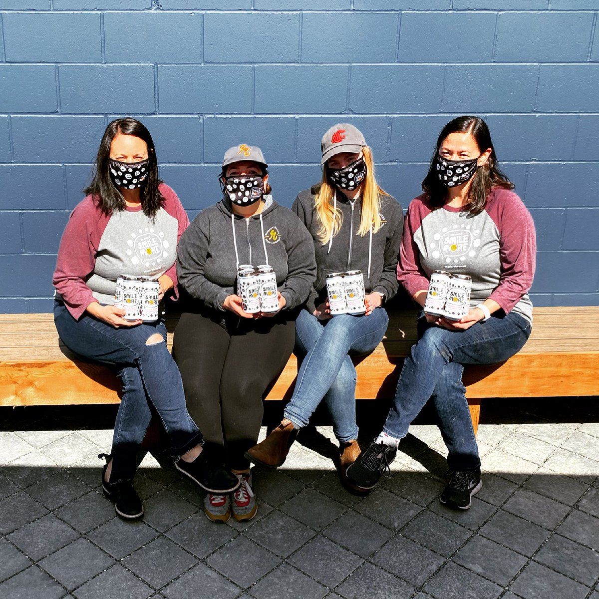 Reubensbrews's tweet photo. (You Should) Smile More!

This year's Ballard Brewed Coalition Pink Boots beer is out now at all of the Ballard breweries, including at our Taproom and To-Go Store! In addition to the beer we have awesome new Smile More masks and t-shirts. https://t.co/7naRZ9Jra1 https://t.co/iWPADjCyce