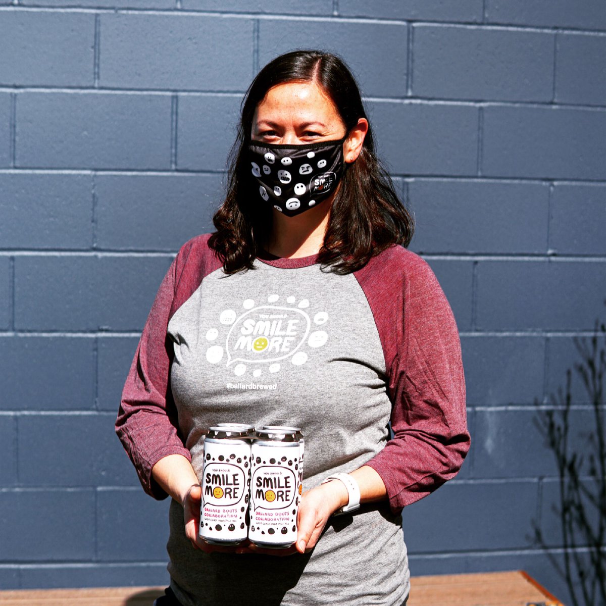 Reubensbrews's tweet photo. (You Should) Smile More!

This year's Ballard Brewed Coalition Pink Boots beer is out now at all of the Ballard breweries, including at our Taproom and To-Go Store! In addition to the beer we have awesome new Smile More masks and t-shirts. https://t.co/7naRZ9Jra1 https://t.co/iWPADjCyce