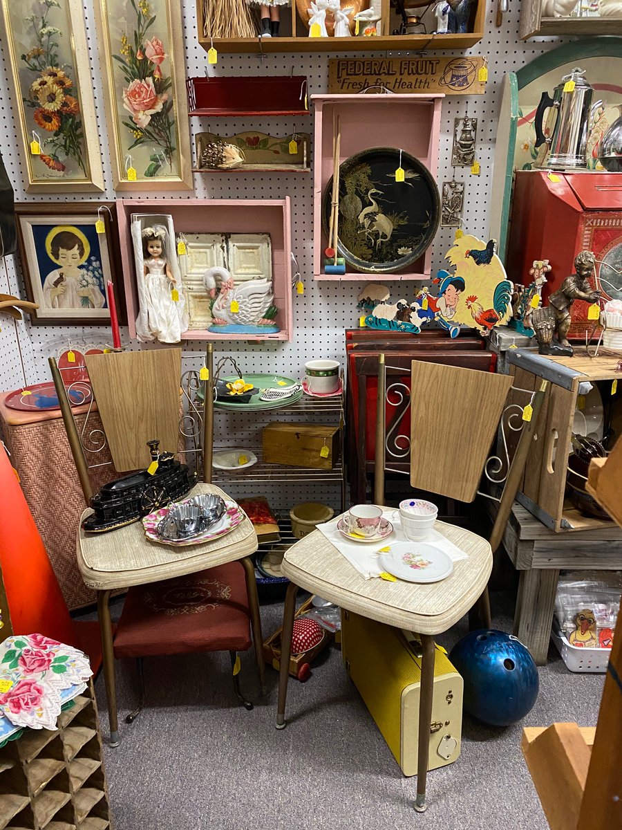 NolaBarger's tweet photo. 🐥🌺🐇SHOP DEALER 72🐰🌸🐥
      Antiques Iowa Antique Mall
                Story City, Iowa

If you see something you like, call the mall and buy it over the phone.
(515) 733-9311

            Open 10-7
🐥Closed Easter Day🐥

Find us right off I-35
Exit 124 https://t.co/1OxRJcTBDI