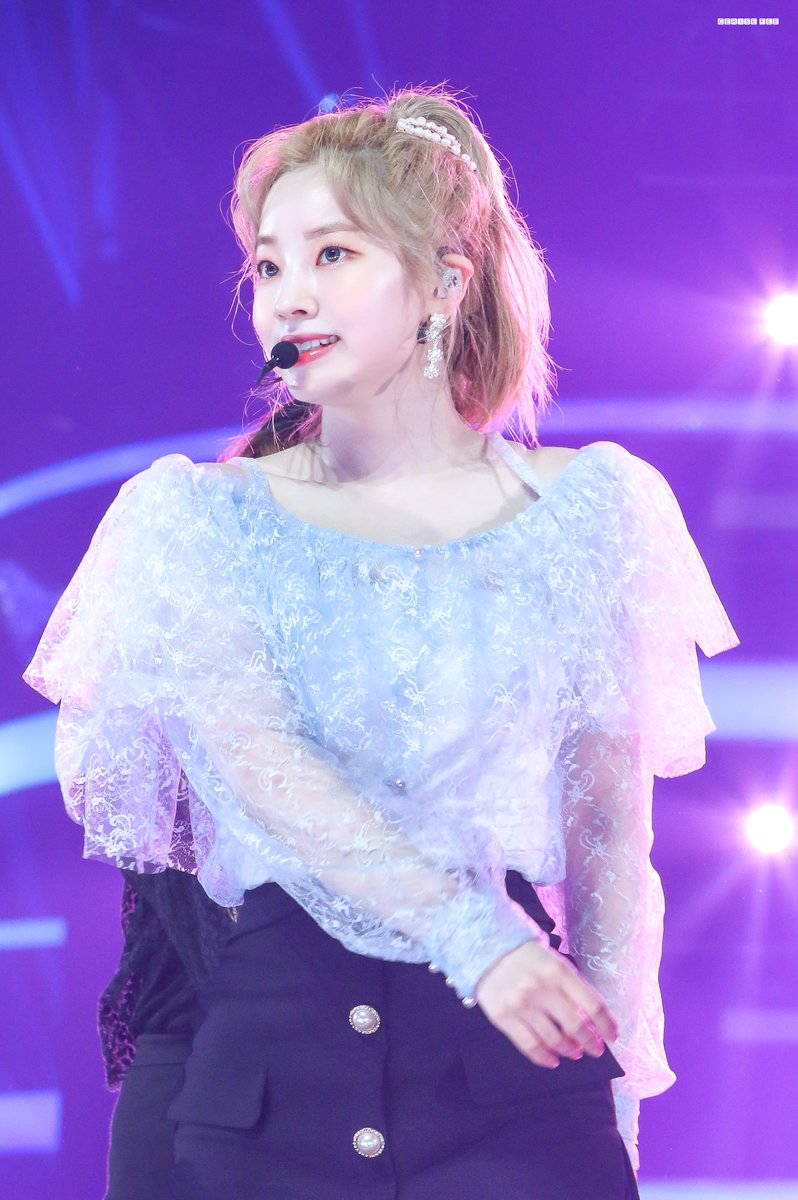 cerise_fee's tweet photo. TWICE 김다현 HQ🤍

♡
#AprilFoolsDay 

@JYPETWICE 
#트와이스 #김다현 #다현 #TWICE #DAHYUN https://t.co/ToI0Xs38rX