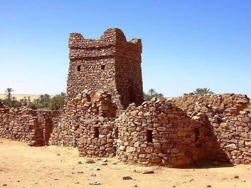 AfroRootsDNA's tweet photo. West Africans built in stone by 1100 BC. Evidence In Tichitt-Walata region of Mauritania shows “large stone masonry villages” that date back to 1100 BC consisted of roughly circular compounds connected by “well-defined streets” found by Archeologist https://t.co/YGaGIHdTTk