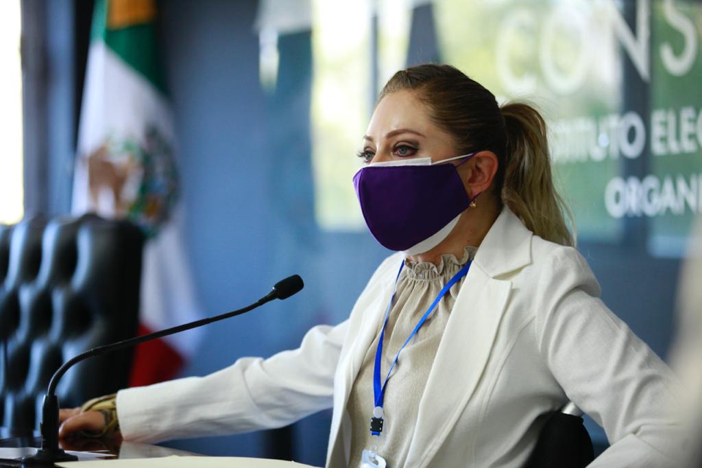ClaudiAnaya's tweet photo. Hoy conmemoramos que en 1953 se adoptó la Convención sobre los Derechos Políticos a la Mujer en la ONU, donde se reconoció nuestro derecho a votar y ser votadas. 

Aún nos falta mucho camino por recorrer, pero poco a poco iremos sentando las bases para una sociedad más justa. https://t.co/GybuGpQrqi