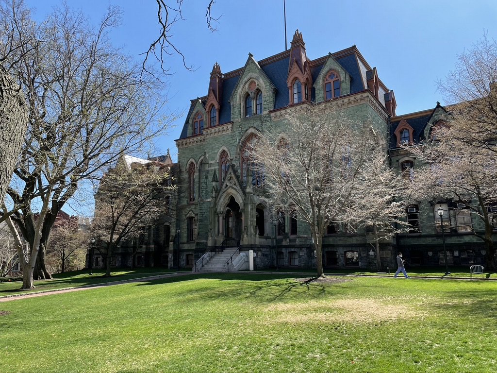 Penn's tweet photo. A message to the Penn community regarding vaccine distribution on campus. https://t.co/QdkdOe2o4v https://t.co/yXNRTp7UBe