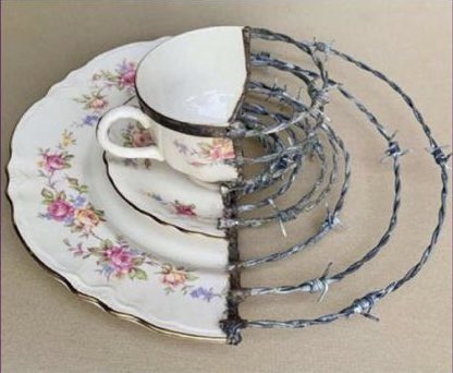 لا شيء يعود كالسابق..

احفظ هذه العبارة جيداً قبل أن تكسر شيئاً جميلاً .!!