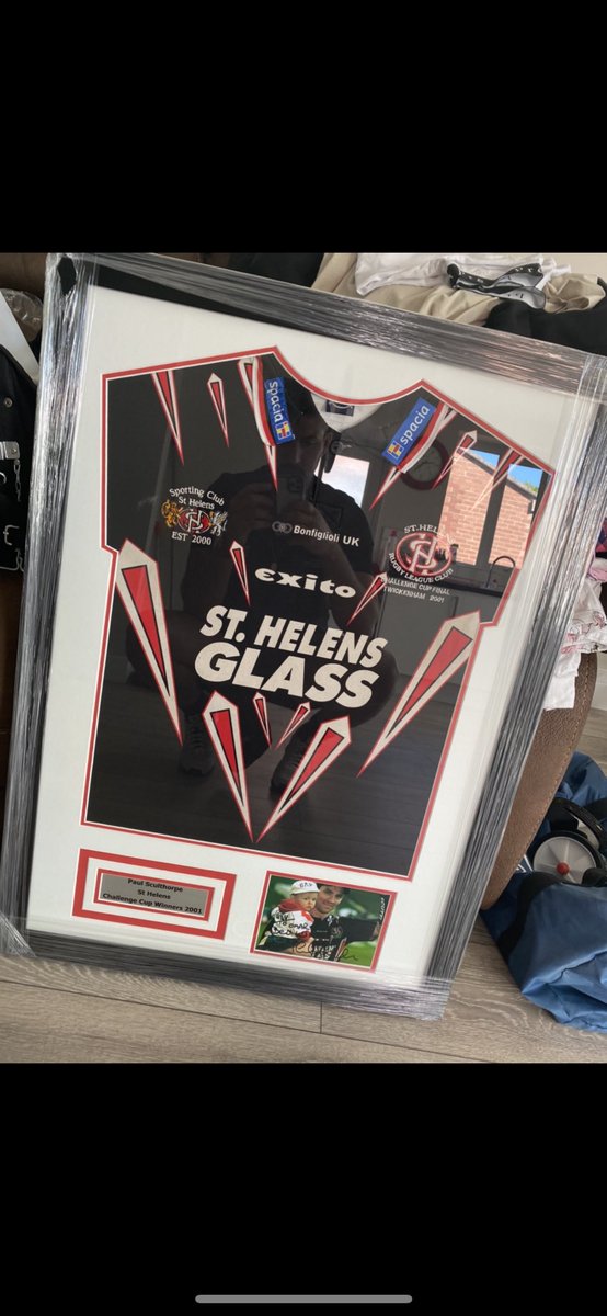 @rob_whitefield <a href="/MickBraddy/">SportingImage Braddy</a> @sportingimage_ <a href="/leedsrhinos/">Leeds Rhinos</a> Did an absolute spot on job with my Paul Sculthorpe shirt mate... would highly recommend!!