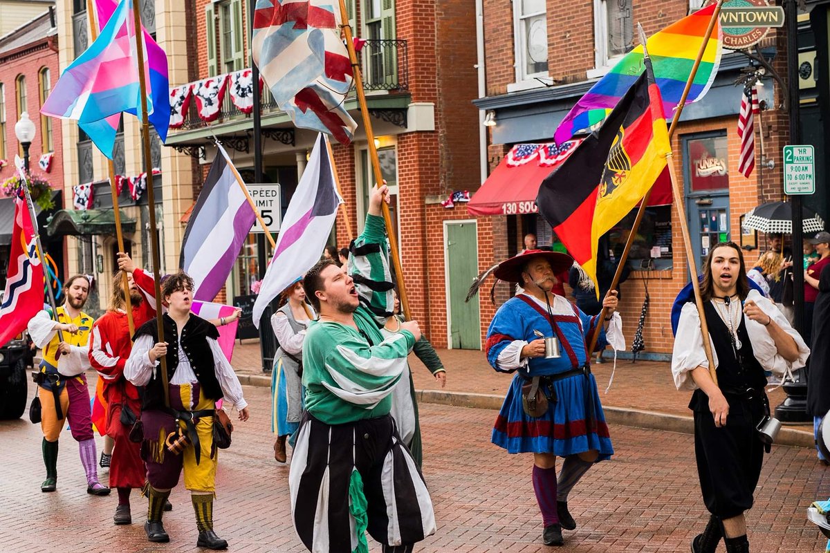 LuxemburgerC's tweet photo. The Landsknechts of the Luxemburger Company support our trans siblings. Happy Trans Day Of Visibility! Photo by Jordan Briggs https://t.co/kBzZiA9PVO