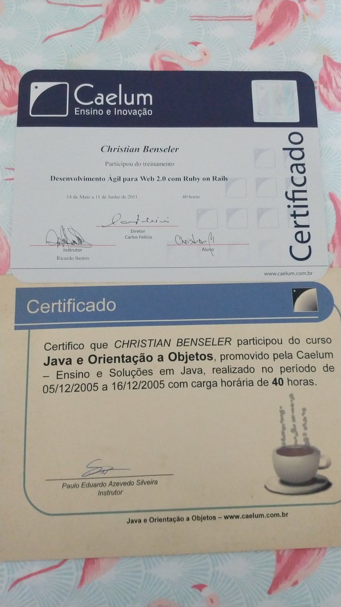 chrisbenseler's tweet photo. Estava arrumando umas pastas e... lembrei que sou do tempo em que a gente fazia curso presencial na Caelum e o certificado era impresso!

@adrianoalmeida7 @sergio_caelum @mistersourcerer https://t.co/30CVIoyDyl
