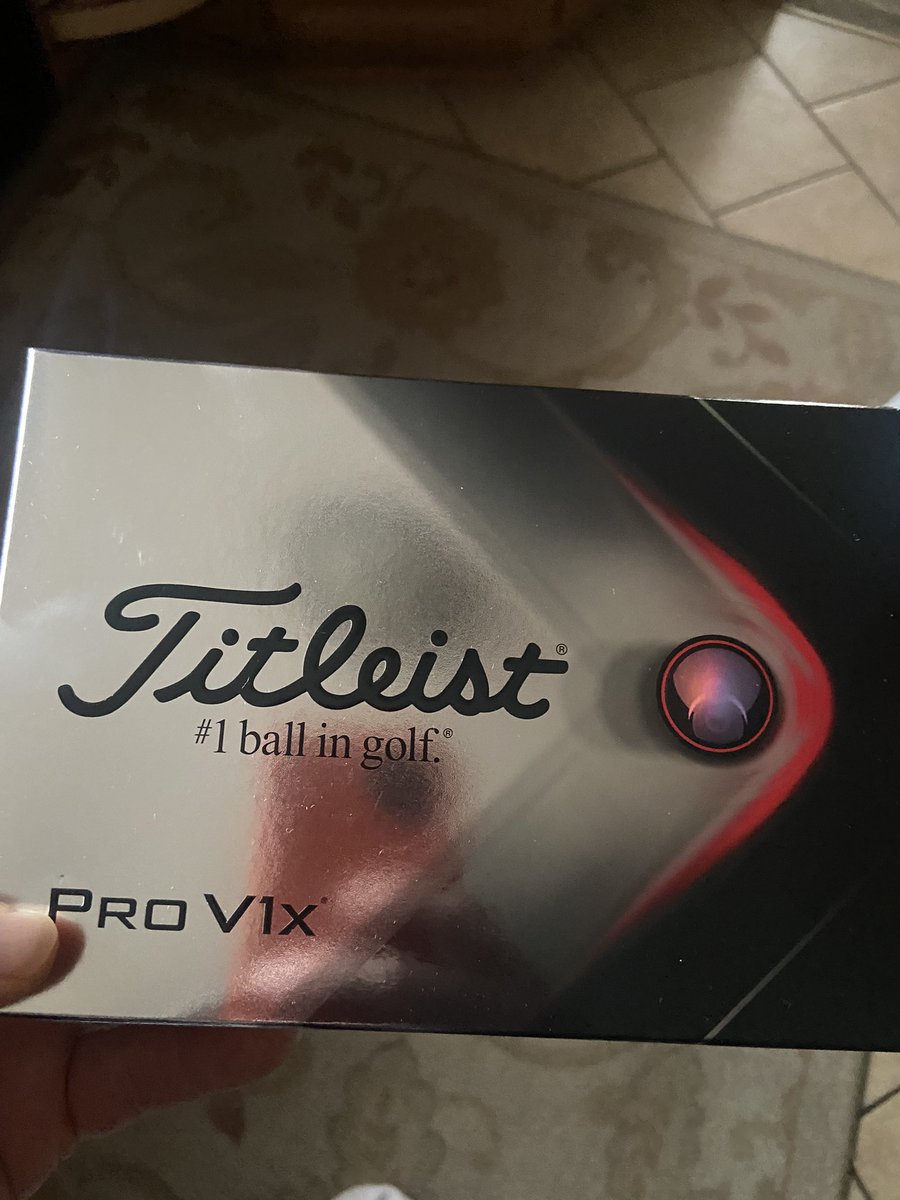 JeffSnoop1908's tweet photo. @fringegolfcast @JerryLouLooper @BogeysChasing @_KeithCook Yeah I got some of these bad boys π₯ #NewVersion #ComingToAWaterHazardNearYou #ThanksKit https://t.co/89cOfTVWRd