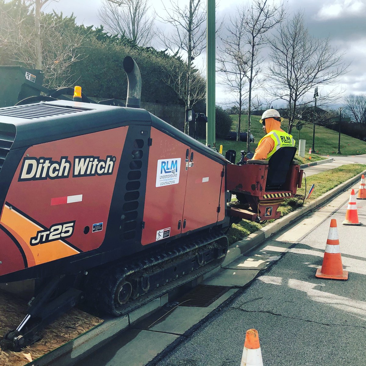 RlmUnderground's tweet photo. Kicking off the week with a new project in the Dayton, OH area! Keep a look out for our logo, we may just be bringing #connectivity to you!

#telecom #fiber #ohio #broadband #fiberoptics https://t.co/01LJeueyzl