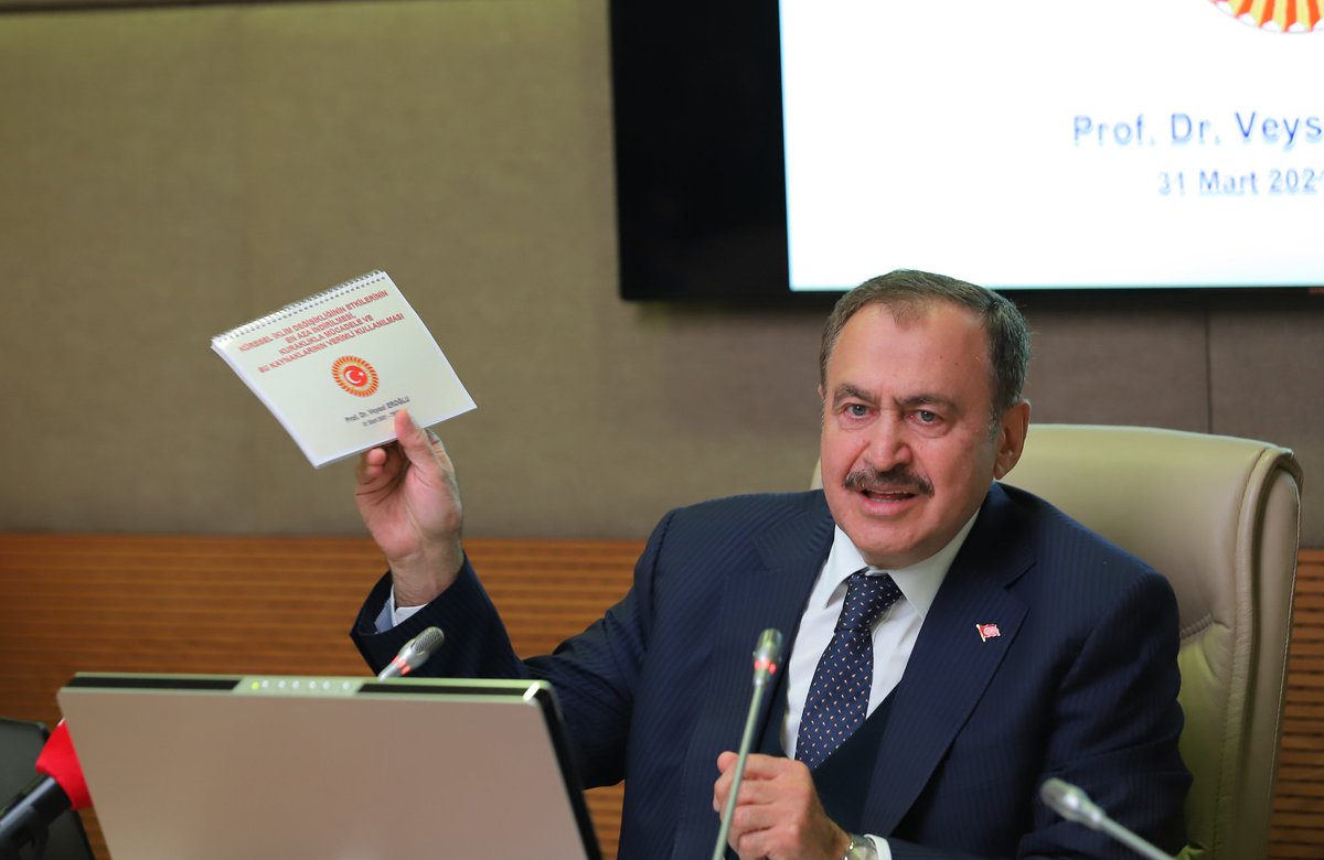 AkGenclikAfyon's tweet photo. Küresel iklim değişikliğinin etkilerinin en aza indirilmesi kuraklıkla mücadele ve su kaynaklarının verimli kullanılması komisyonu başkanlığına seçilen Cumhurbaşkanlığı Irak Özel Temsilcisi Bakanımız, Milletvekilimiz Afyon'un Gururu @VeyselEroglu'nu tebrik ederiz. Hayırlı olsun. https://t.co/B5puBYwN6f