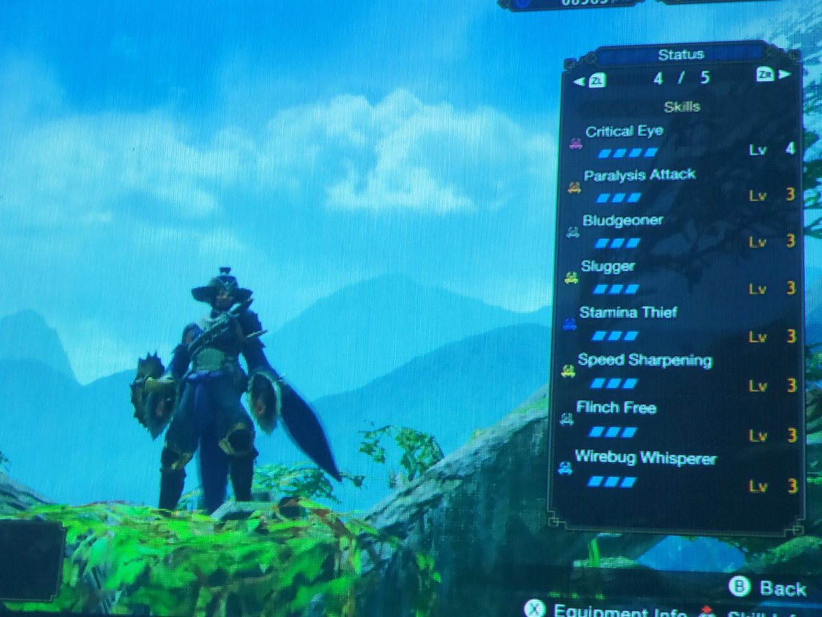 Korixili's tweet photo. My first mixed set is officially done and i managed to still be fashionable. Ill be able to push it further in g rank but for now this is supet effective at stun locking a monster. #MHRise #mixedset #MonsterHunter https://t.co/wc09szWUWG