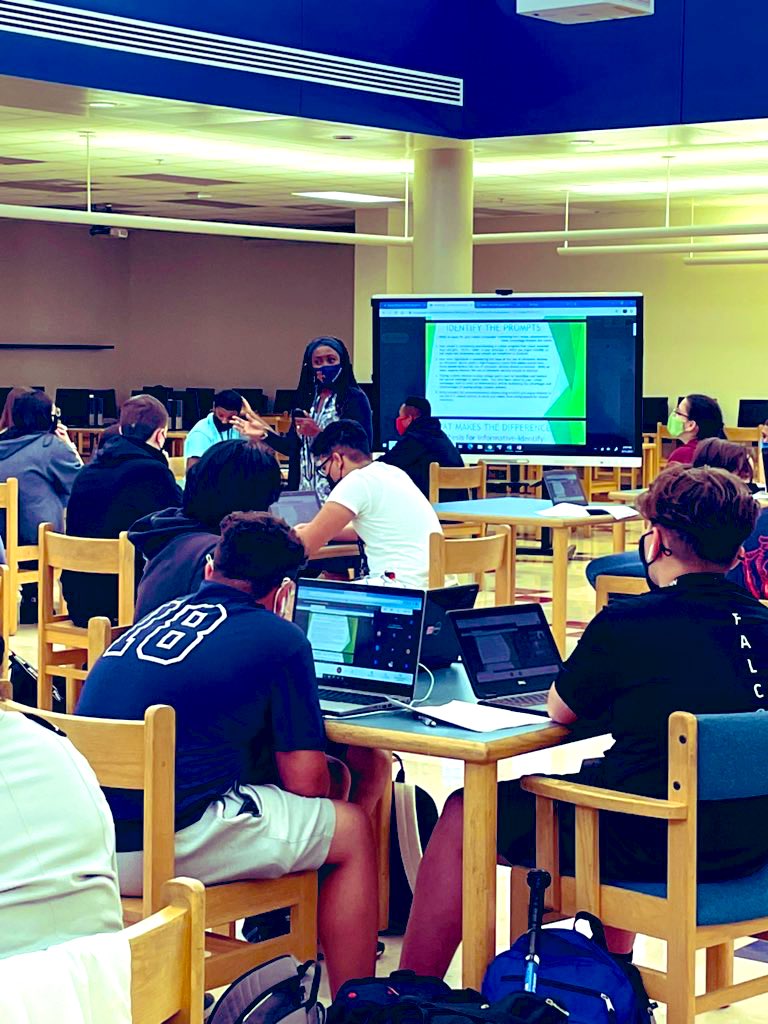pcosme1908's tweet photo. Our #FSAWritingBootCamp was a success!!! With over 75 B&M scholars & over 100 logged in virtually, our #FalconSmartypants scholars are going to #BeatThatFSA next week!!!
Thank you, Mrs. Richards-Hunwick, for taking the lead on this initiative!! https://t.co/amVo6f6ZuC
