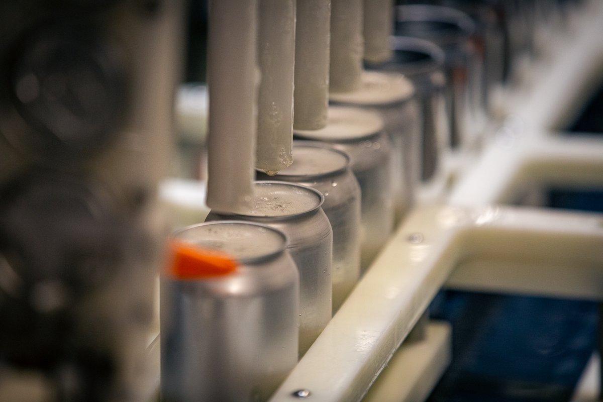 This is where the magic happens...🍻💛✨
Haven't checked that vendors list out in a while? Do it ➡ linktr.ee/elstbeer

#drinklocal #knoxbeer #DrinkSomethingElst