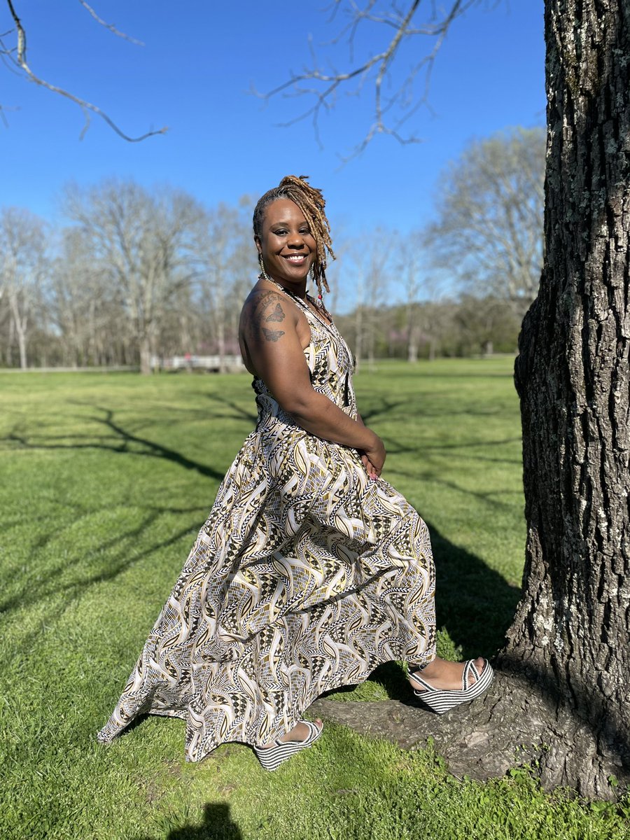Aprons4u_TMCD's tweet photo. #custom #African high-low dress with boning. I measured, sketched, and #handmade this dress!!! NO PATTERN! https://t.co/TZnQfHBWEI