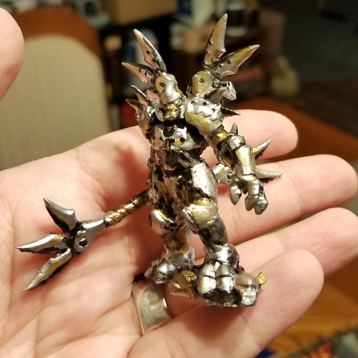 Happy anniversary to my BFF <a href="/anselmmunilev/">Alex Blasius</a>!  He gave me his heart &amp; I gave him the Lord of Blades that I printed &amp; painted 😘
Model: DarkRealms
#3dprint #maker #makergirl #anniversary #dnd #eberon #rpg #tabletop #lordofblades #lob #cosplay #cosplayer #gaming #gamer #gamergirl