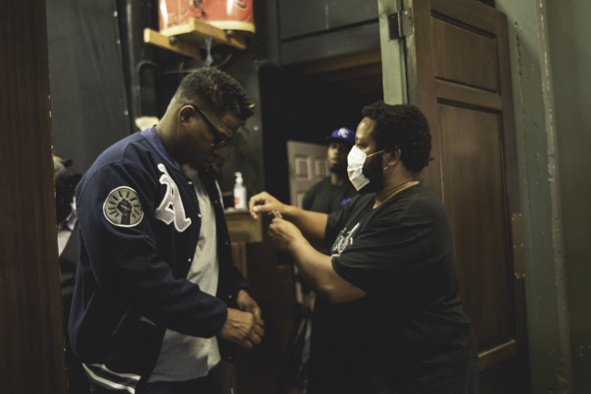 85SouthShow's tweet photo. 🔥🔥🔥 @davidbanner up next in the trap! https://t.co/yjuH2gZkKI
