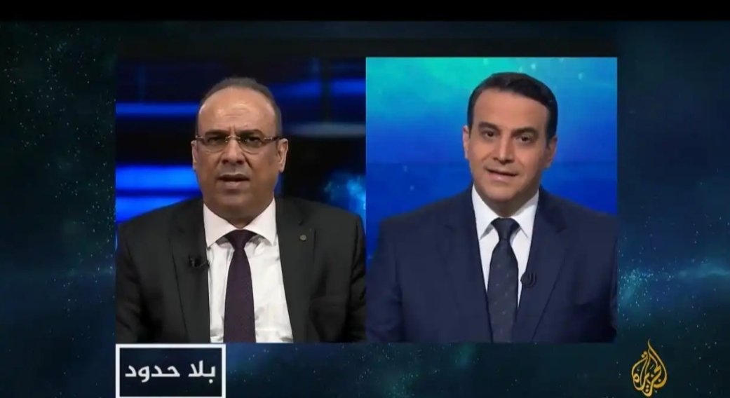 أحمد الميسري قال الليلة مايريد قوله معظم اليمنيين 
رجل عسكري صريح وشجاع
شجاعته في بساطته 
وبساطته في شجاعته
اليمن الكبير مزروعٌ في قلبه
مثلما أن الرجل بات مزروعاً في قلب كل يمني