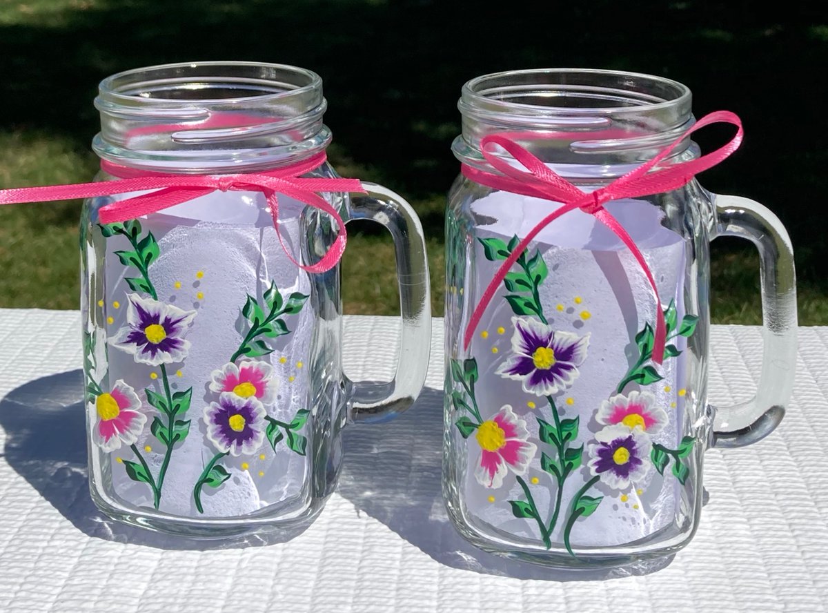 Mason jar mugs etsy.com/listing/978199… #masonjkarmugs #paintedmugs #mothersdaygift #giftsforher #birthdaygift #MothersDay2021 #weddinggift