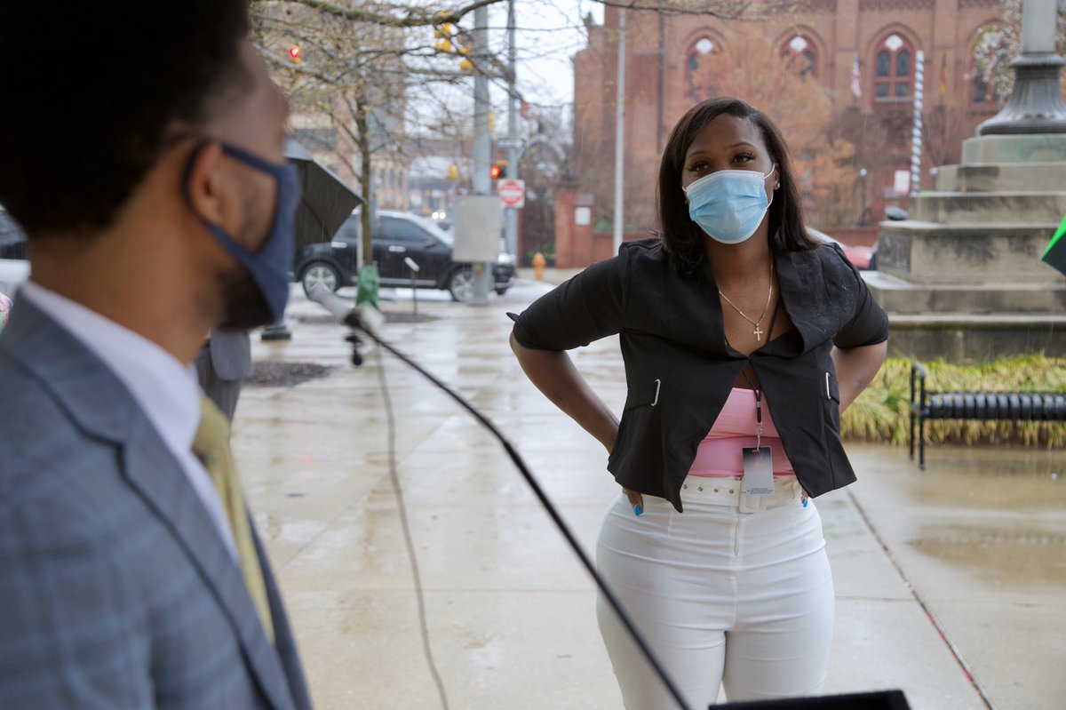 Today, in honor of #TransDayOfVisibility, I stood with <a href="/BaltimoreHaven/">Baltimore Safe Haven</a>, <a href="/itsjabarii/">Jabari Lyles</a> and Baltimore's trans community and allies. While we have much work to do, my administration is committed to supporting transgender Baltimoreans and addressing the needs of this community.